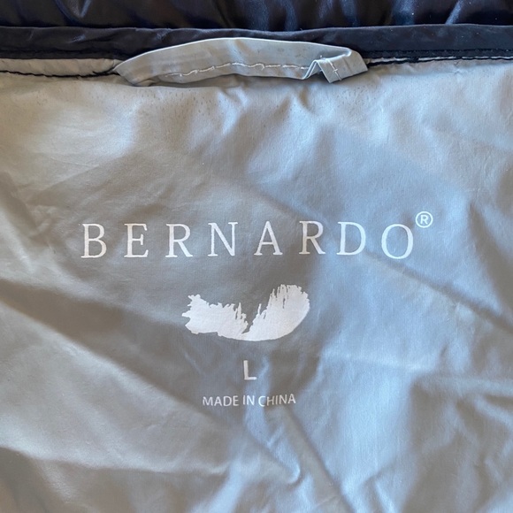 Quilted Black Down Vest size L - Picture 5 of 7